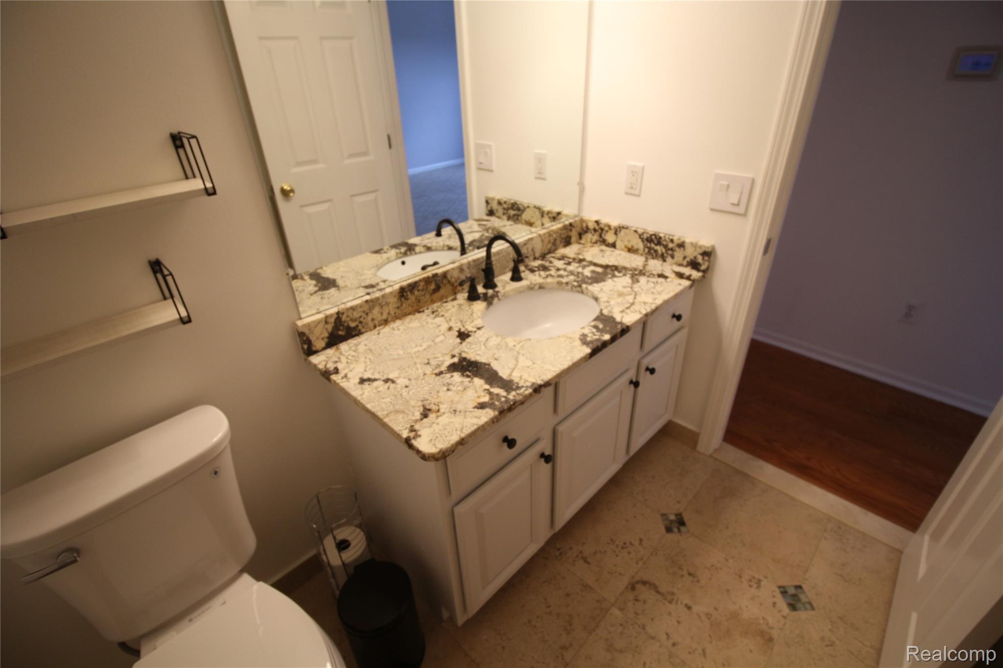 2224 Leighton Drive Property Photo 18