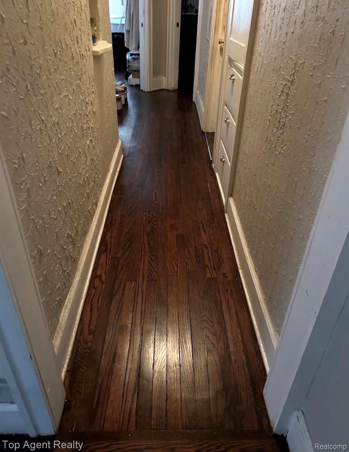 16215 Baylis Street Property Photo 9