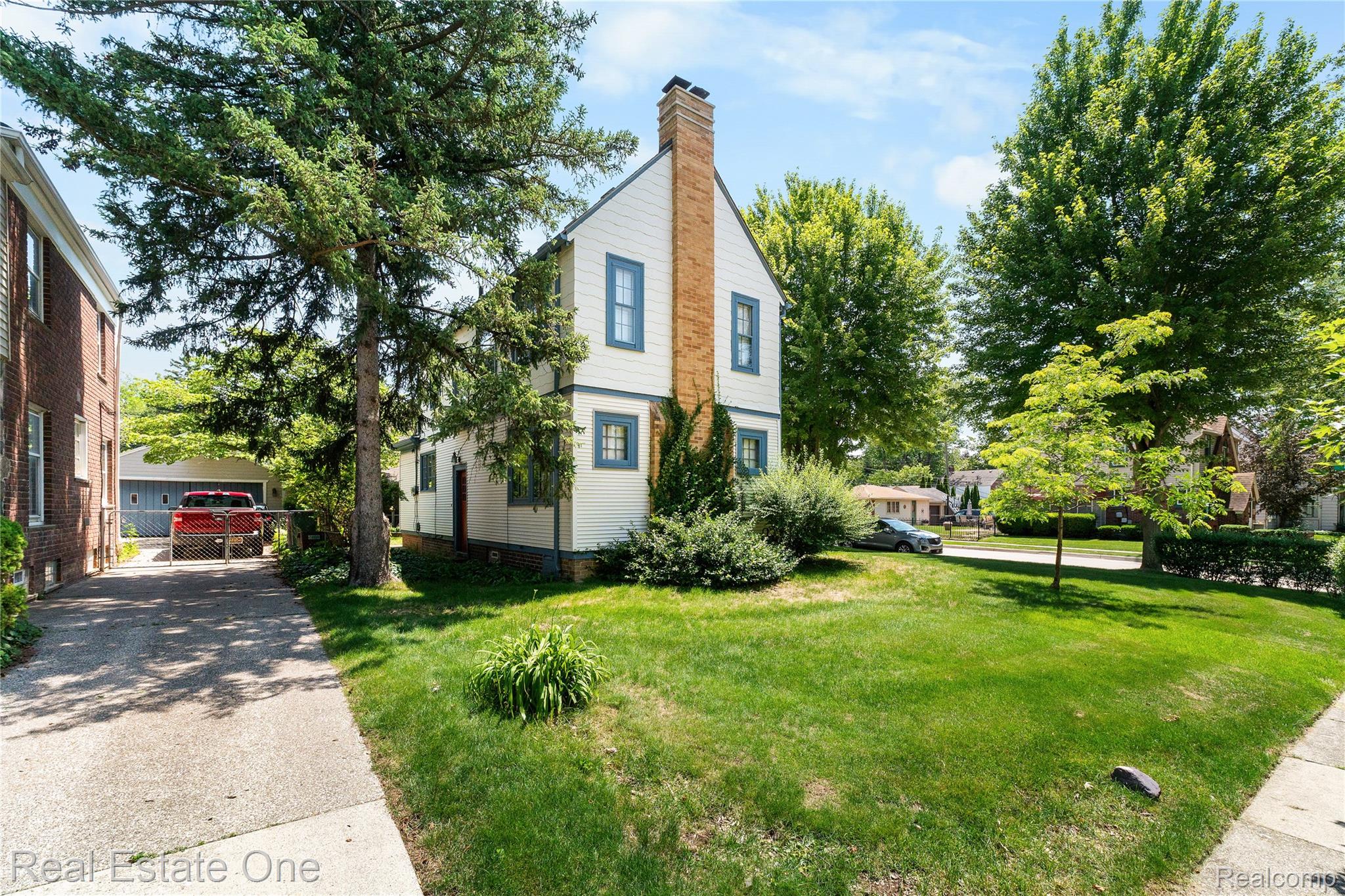 23760 Hudson Street Property Photo 5