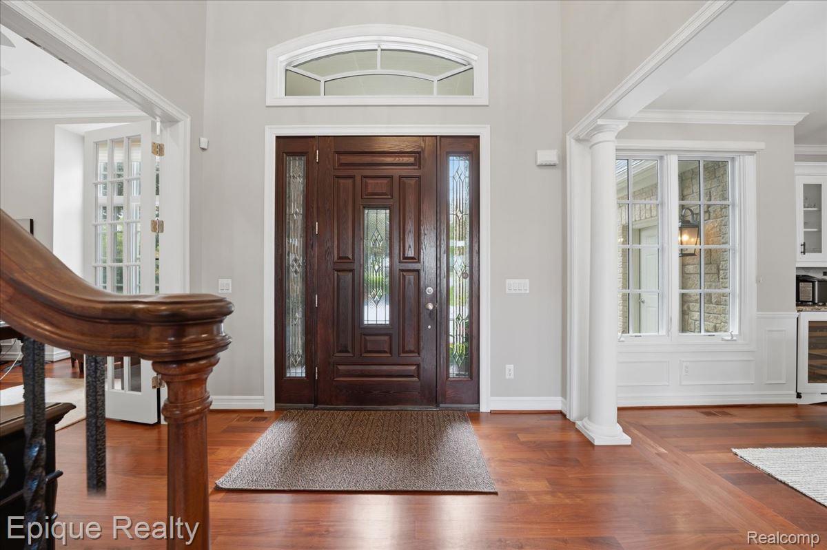 4312 Sashabaw Road Property Photo 16