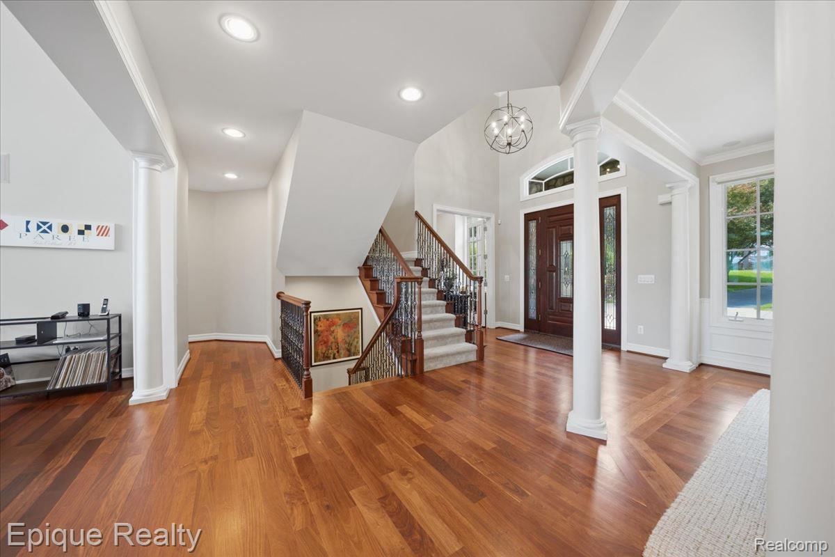 4312 Sashabaw Road Property Photo 19