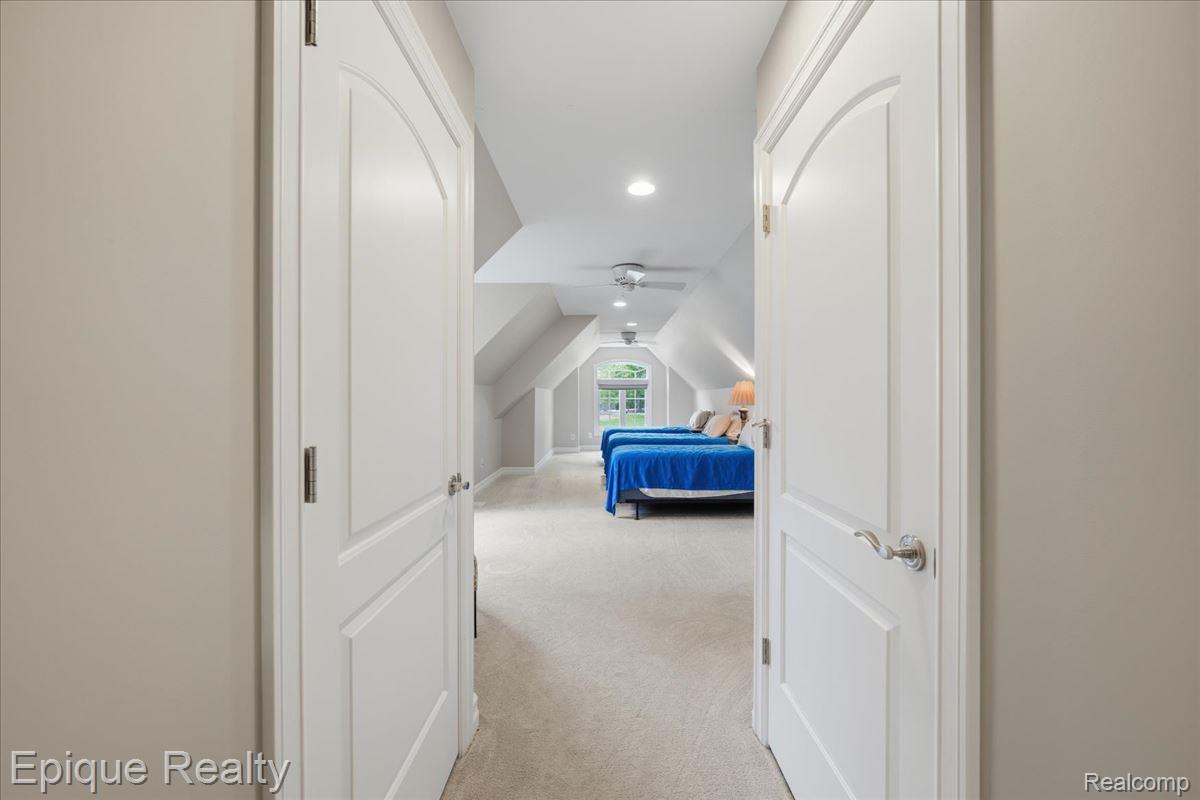 4312 Sashabaw Road Property Photo 57