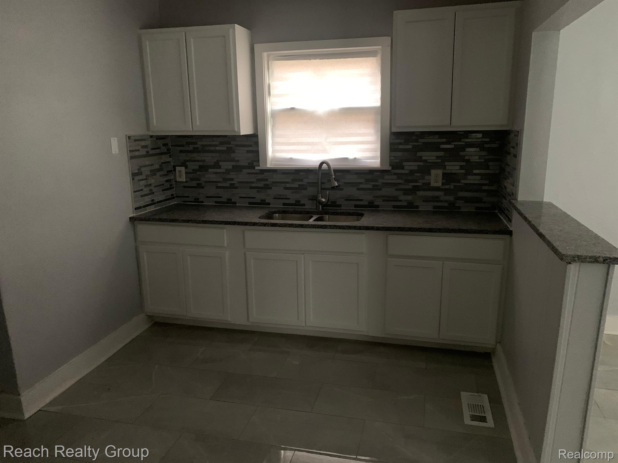 14839 Rutherford Street Property Photo 5