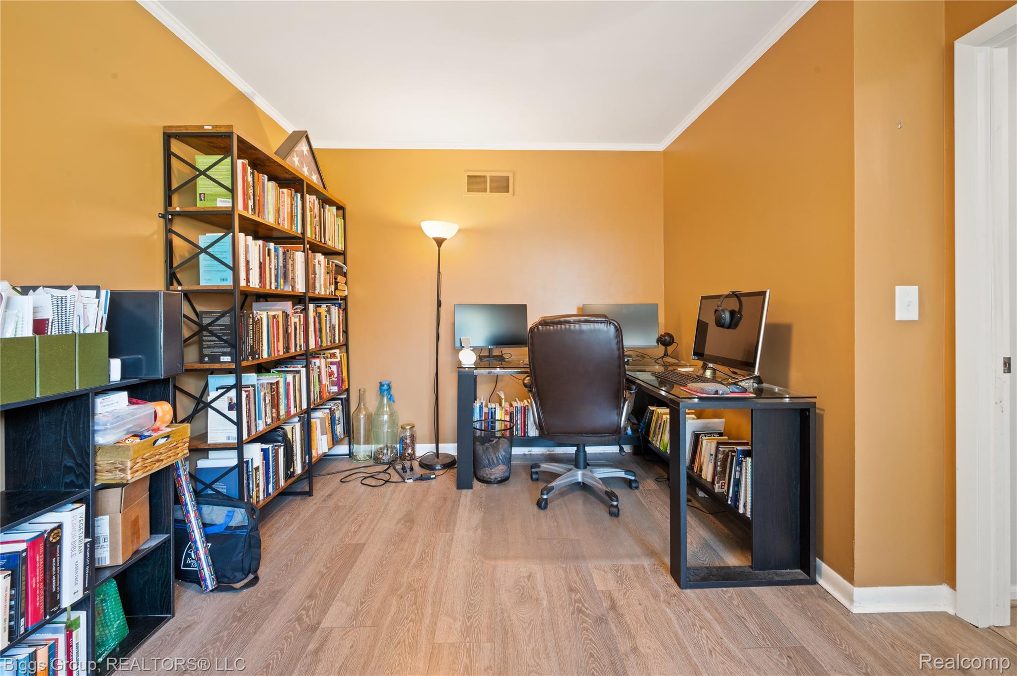 26207 Meadowbrook Way Property Photo 13