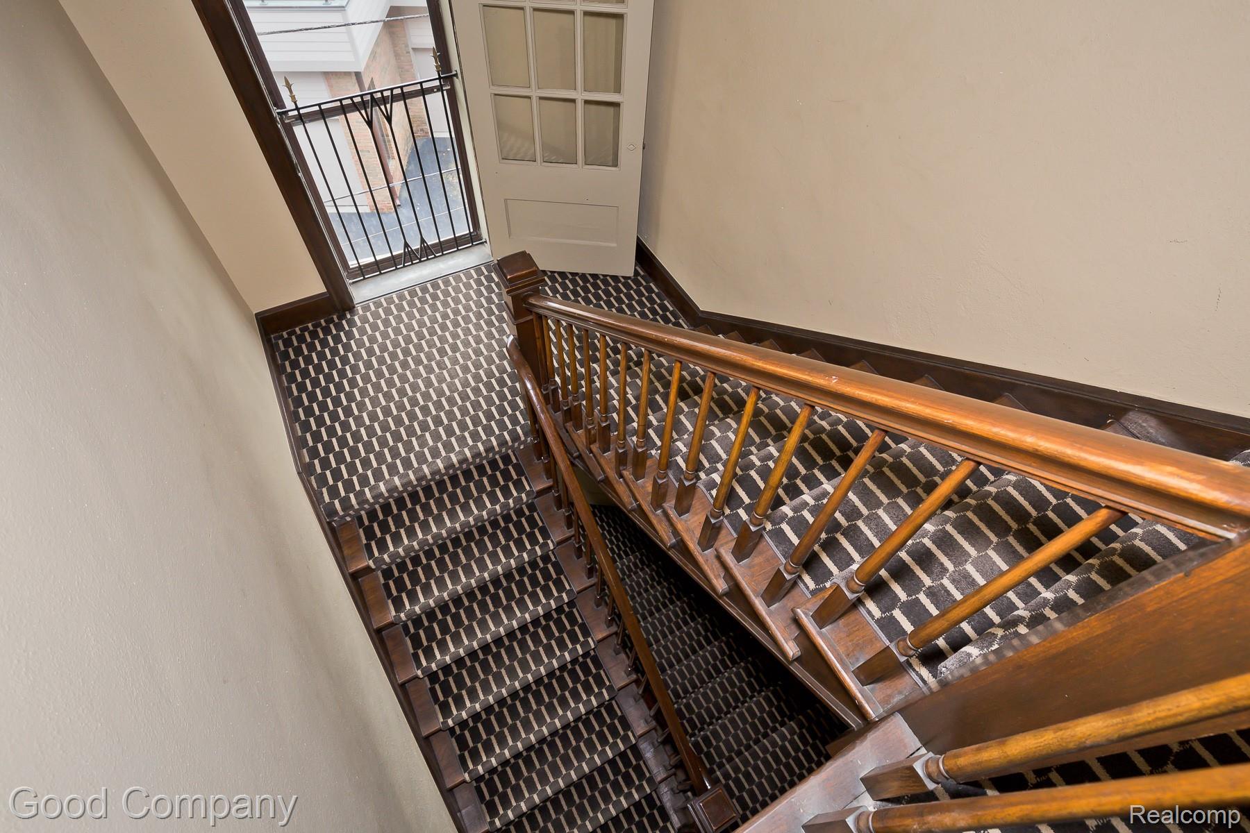 327 Southfield Road #3bs Property Photo 8