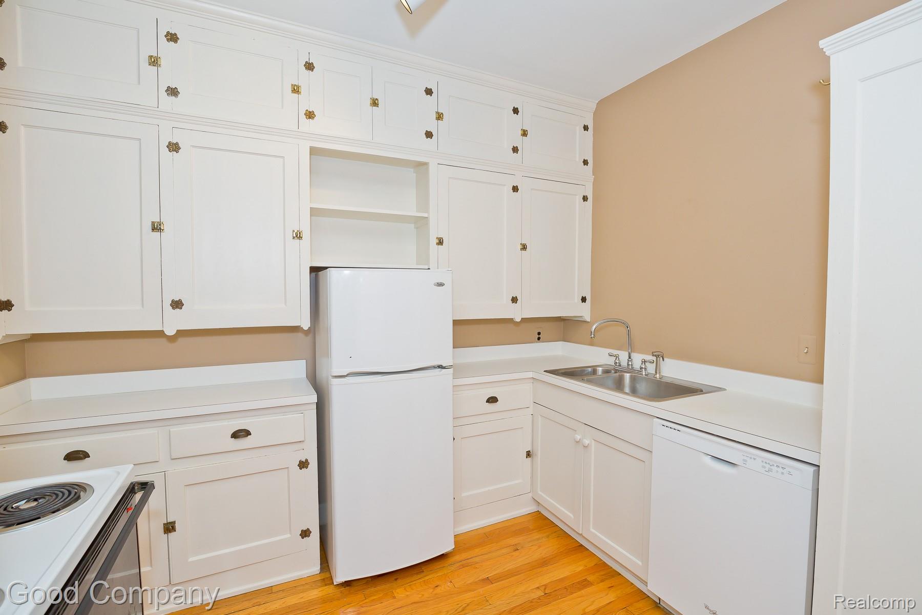 327 Southfield Road #3bs Property Photo 21