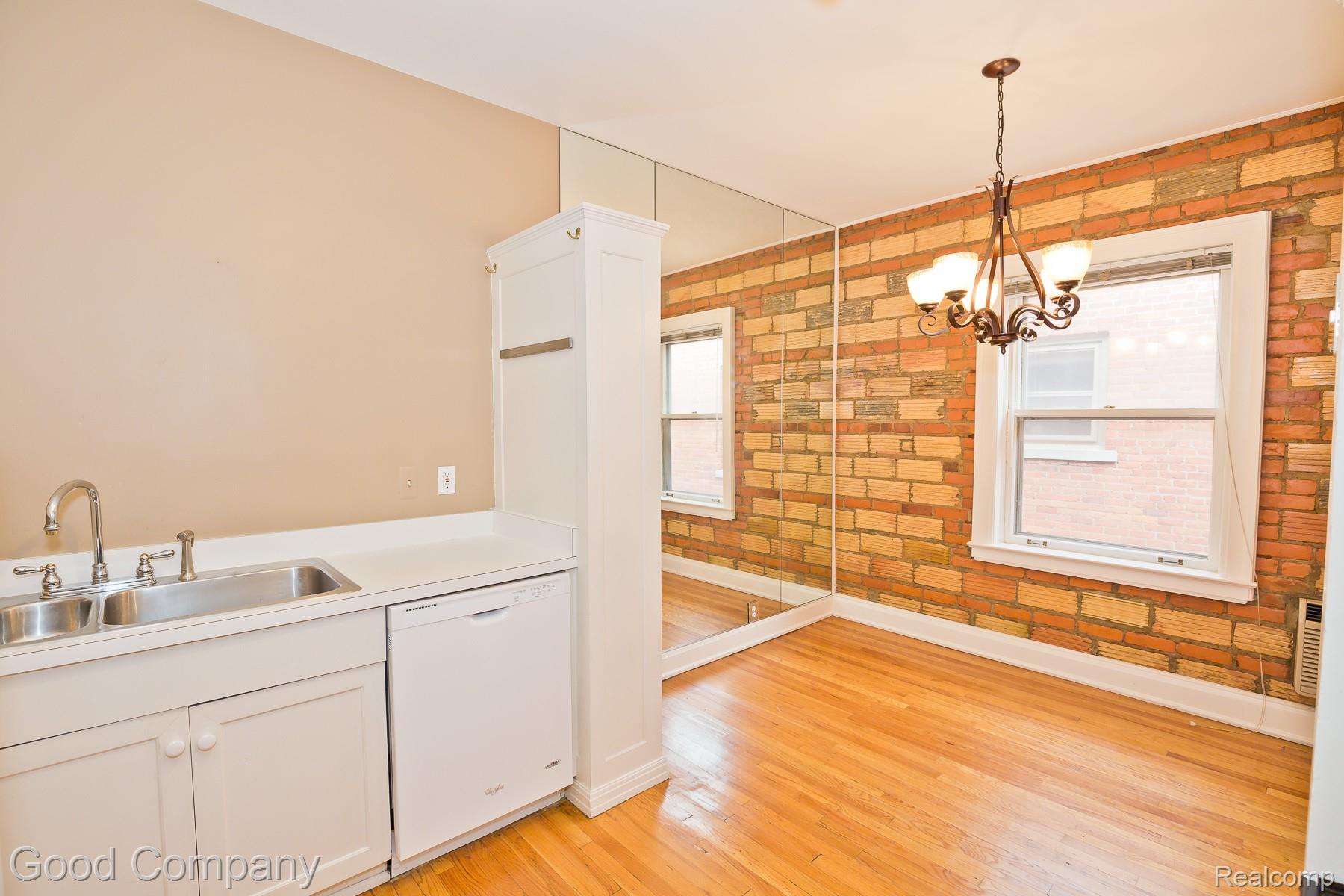 327 Southfield Road #3bs Property Photo 23