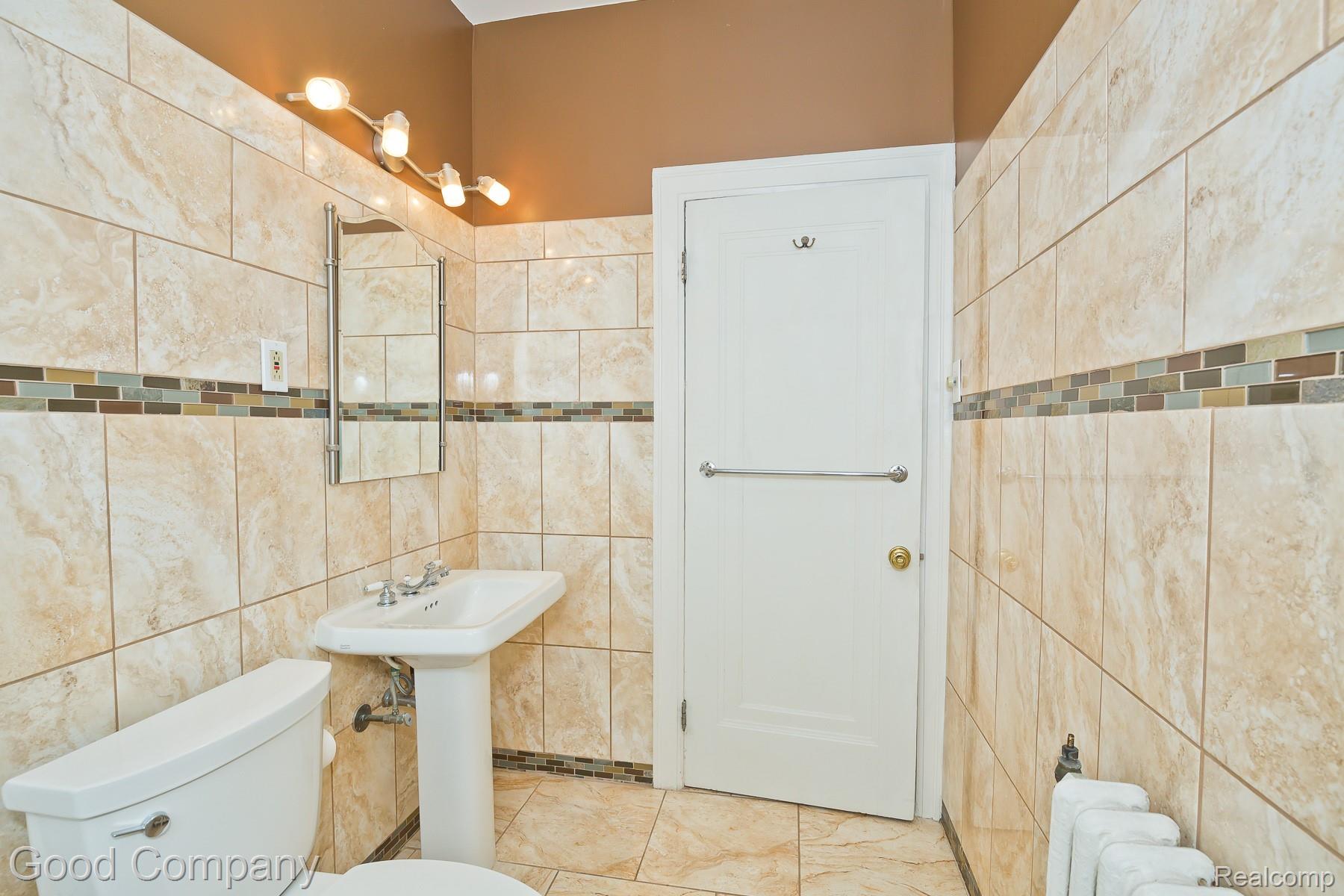 327 Southfield Road #3bs Property Photo 35