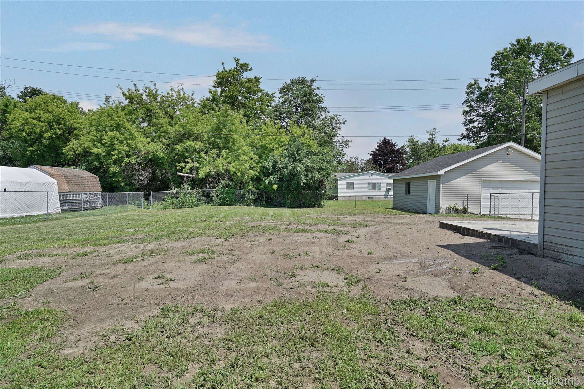 914 Chartier Street Property Photo 9