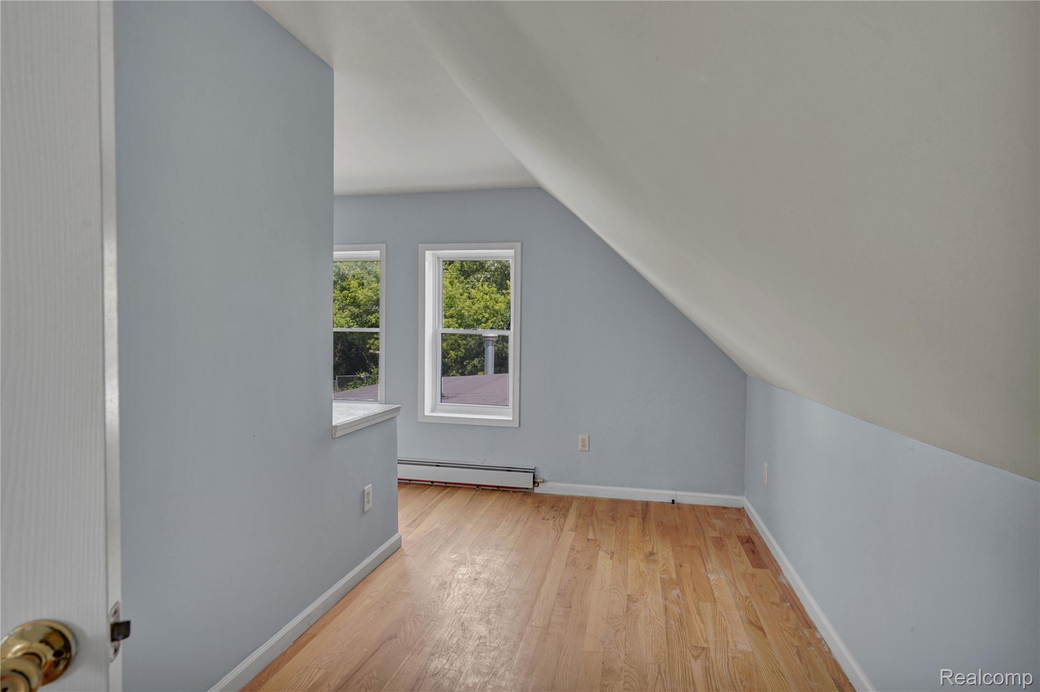 914 Chartier Street Property Photo 28