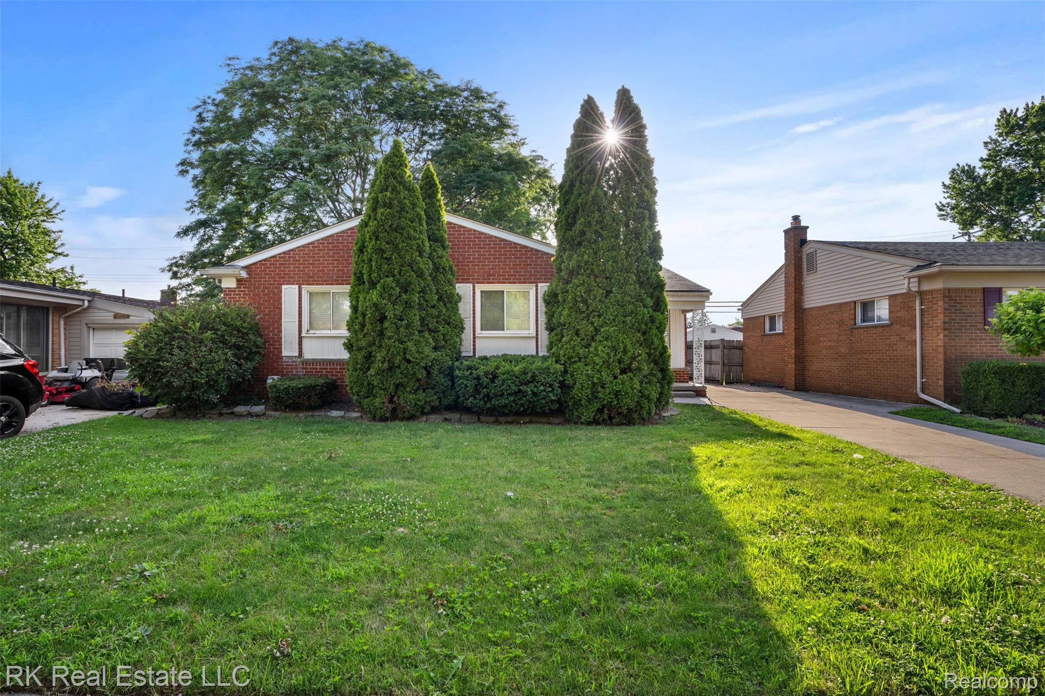 31743 Courtland Street Property Photo 1