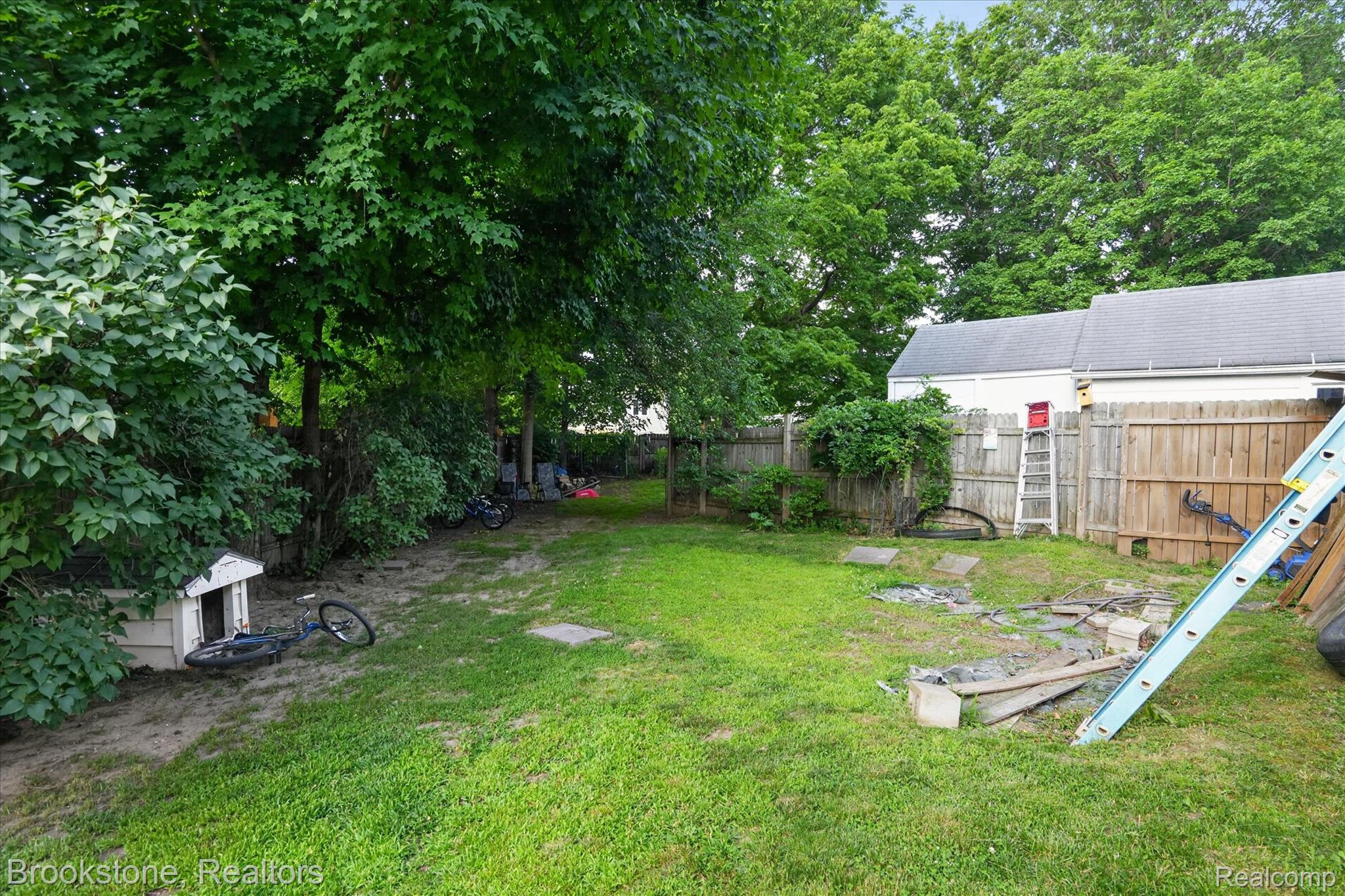 407 E Elizabeth Street Property Photo 24