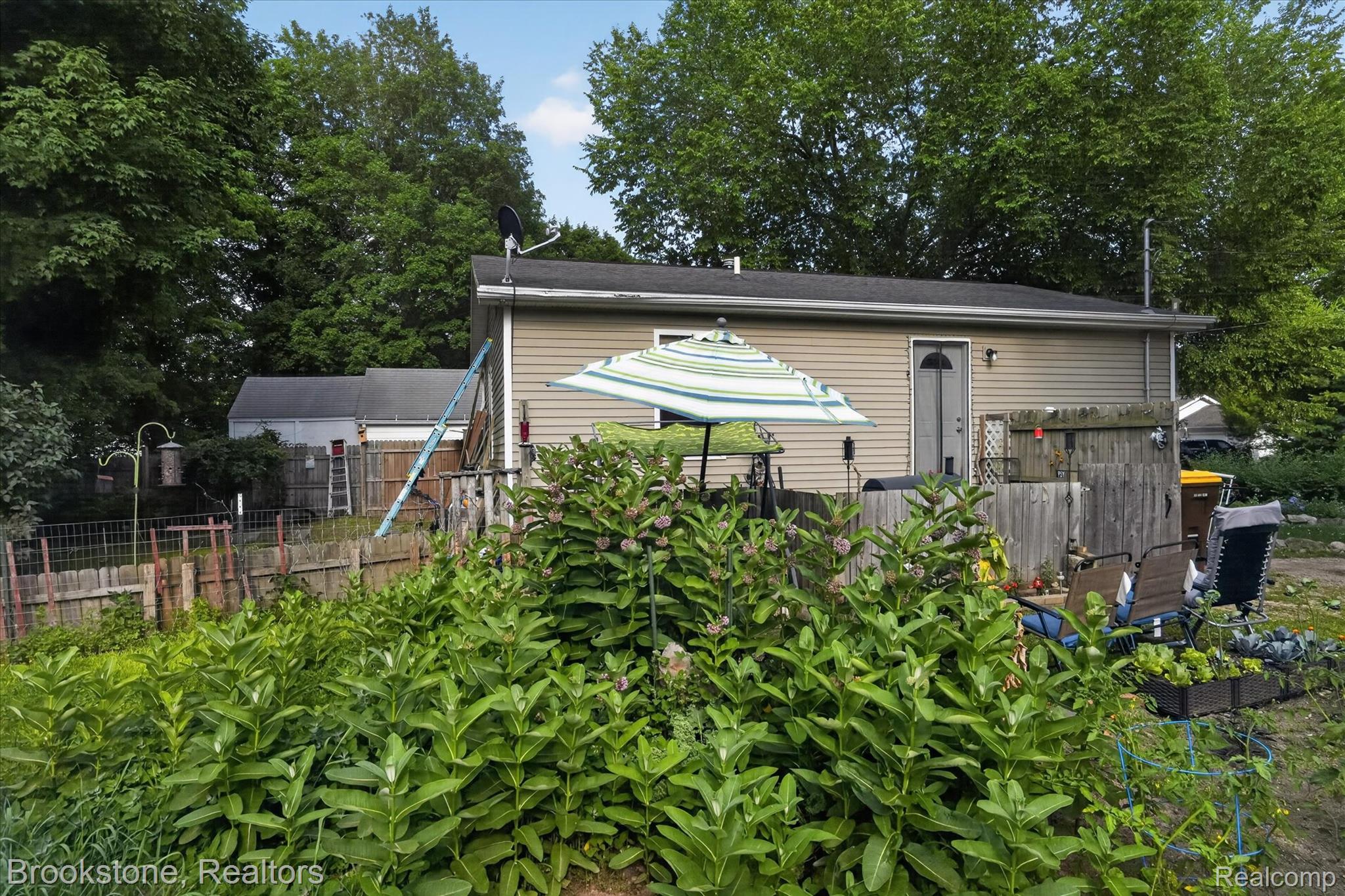 407 E Elizabeth Street Property Photo 28