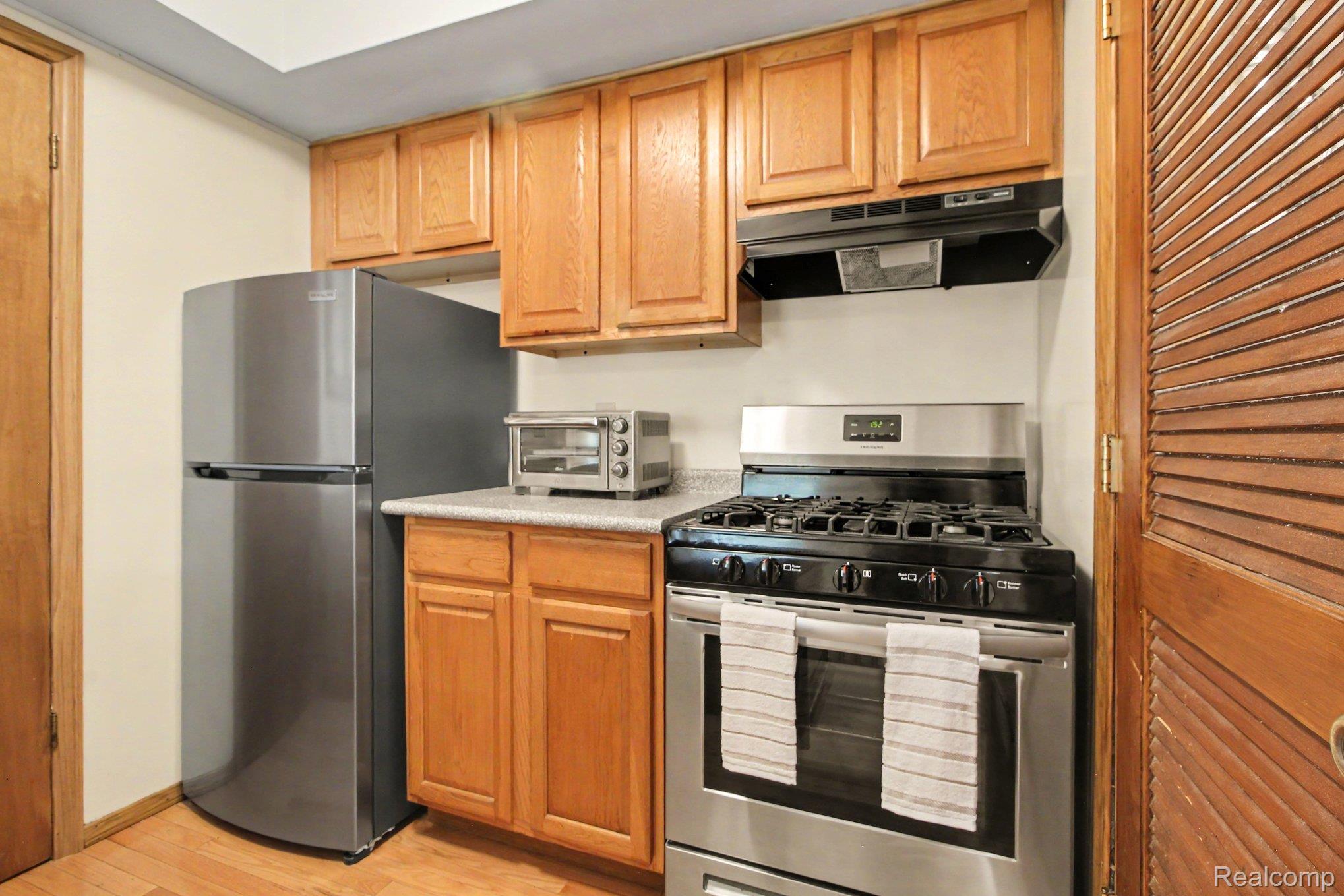 28427 Longmeadow Lane Property Photo 7