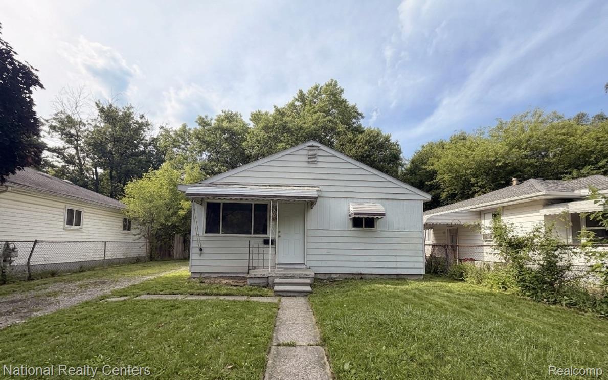 37 E Brooklyn Avenue Property Photo 3