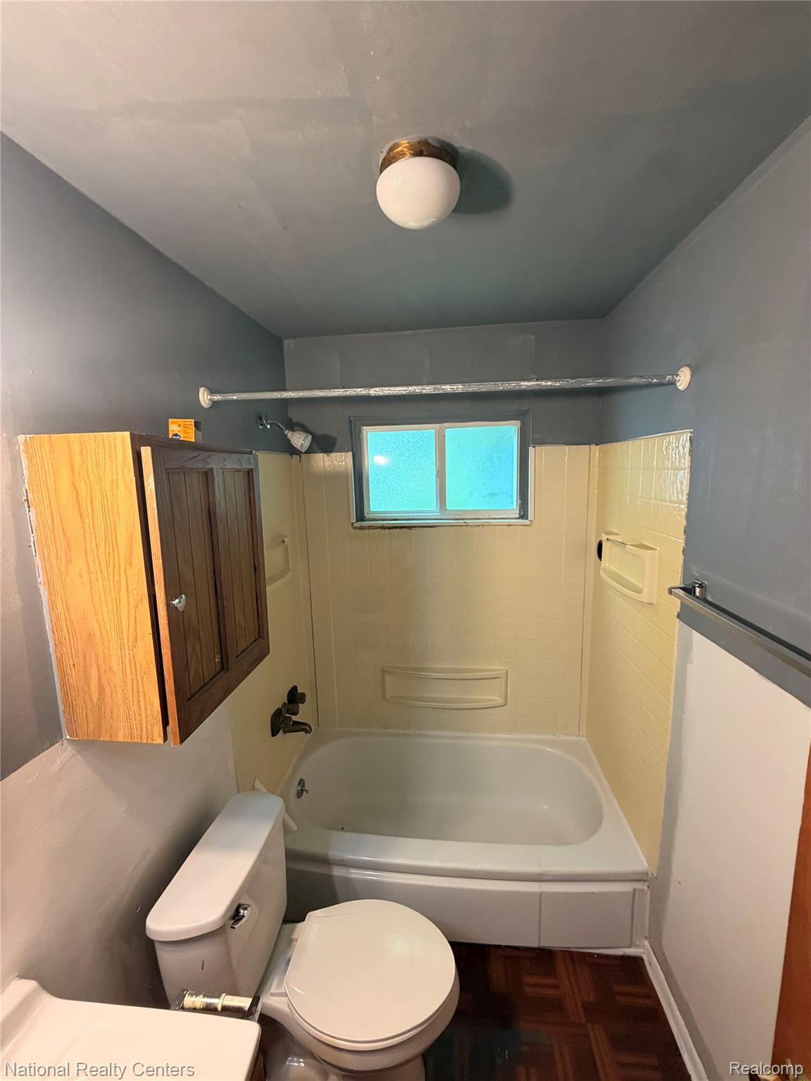 37 E Brooklyn Avenue Property Photo 14