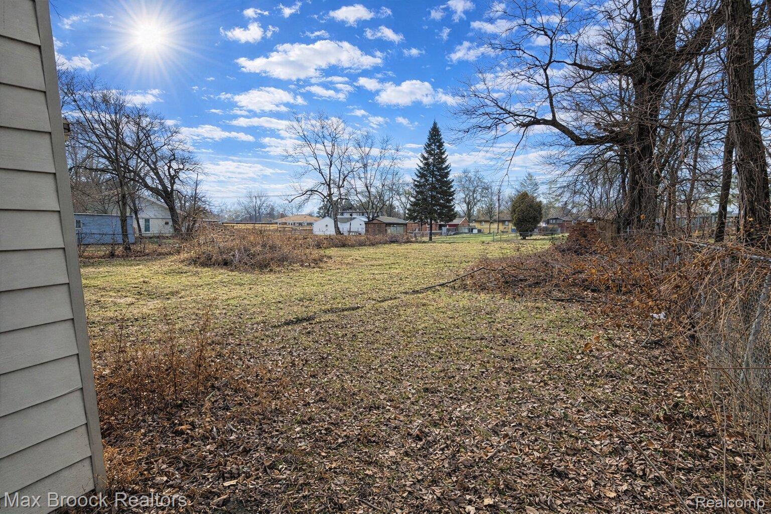 23340 Cunningham Avenue Property Photo 4