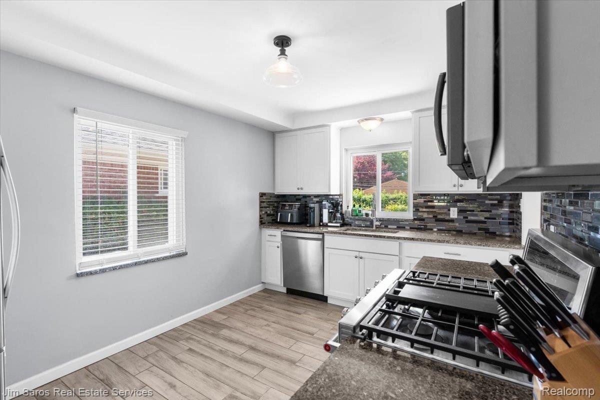 22306 Rosedale Street Property Photo 7