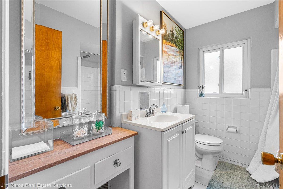22306 Rosedale Street Property Photo 15