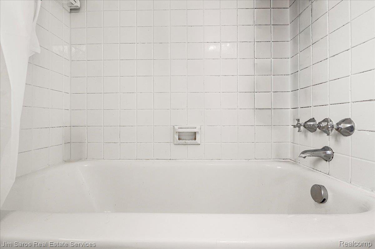 22306 Rosedale Street Property Photo 16