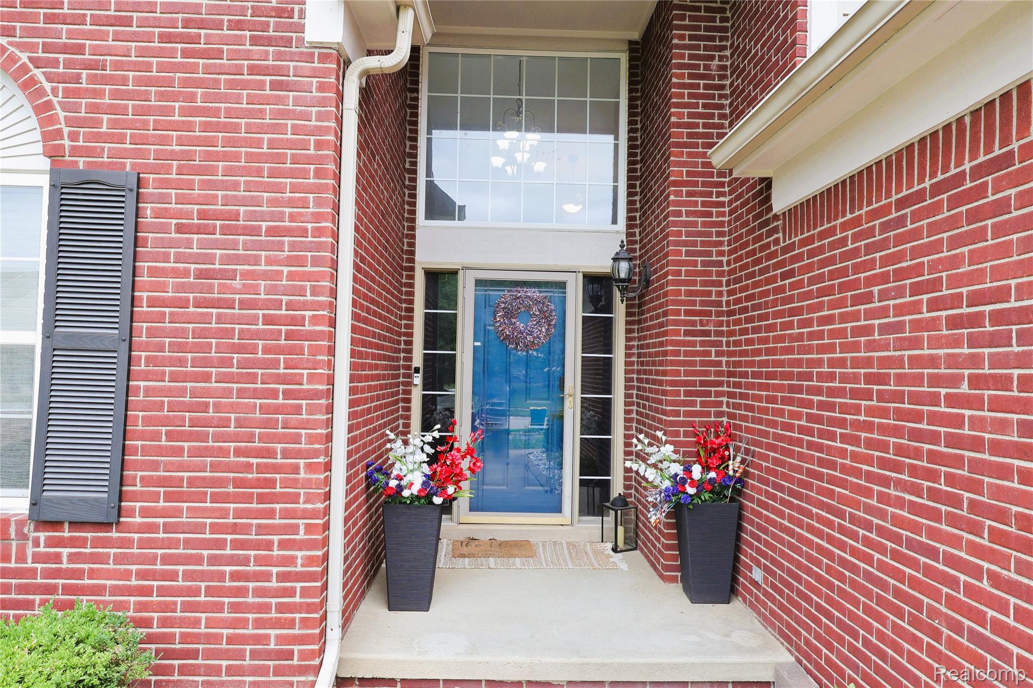 43072 Bradley Drive Property Photo 5