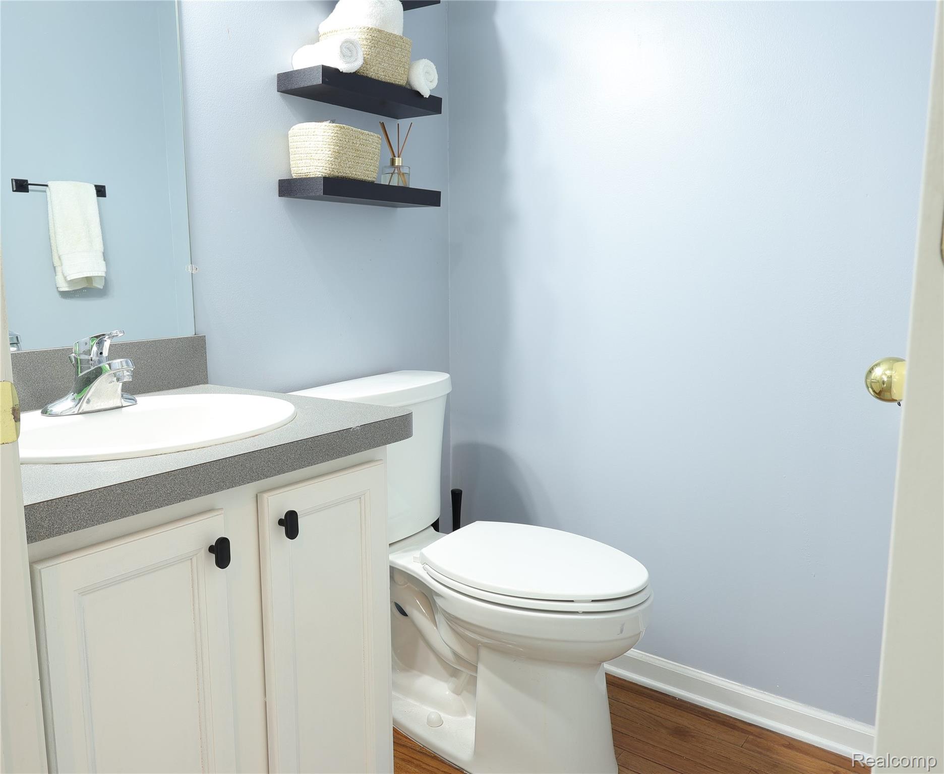 43072 Bradley Drive Property Photo 17