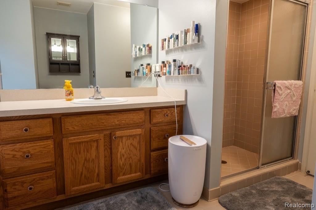 43072 Bradley Drive Property Photo 22