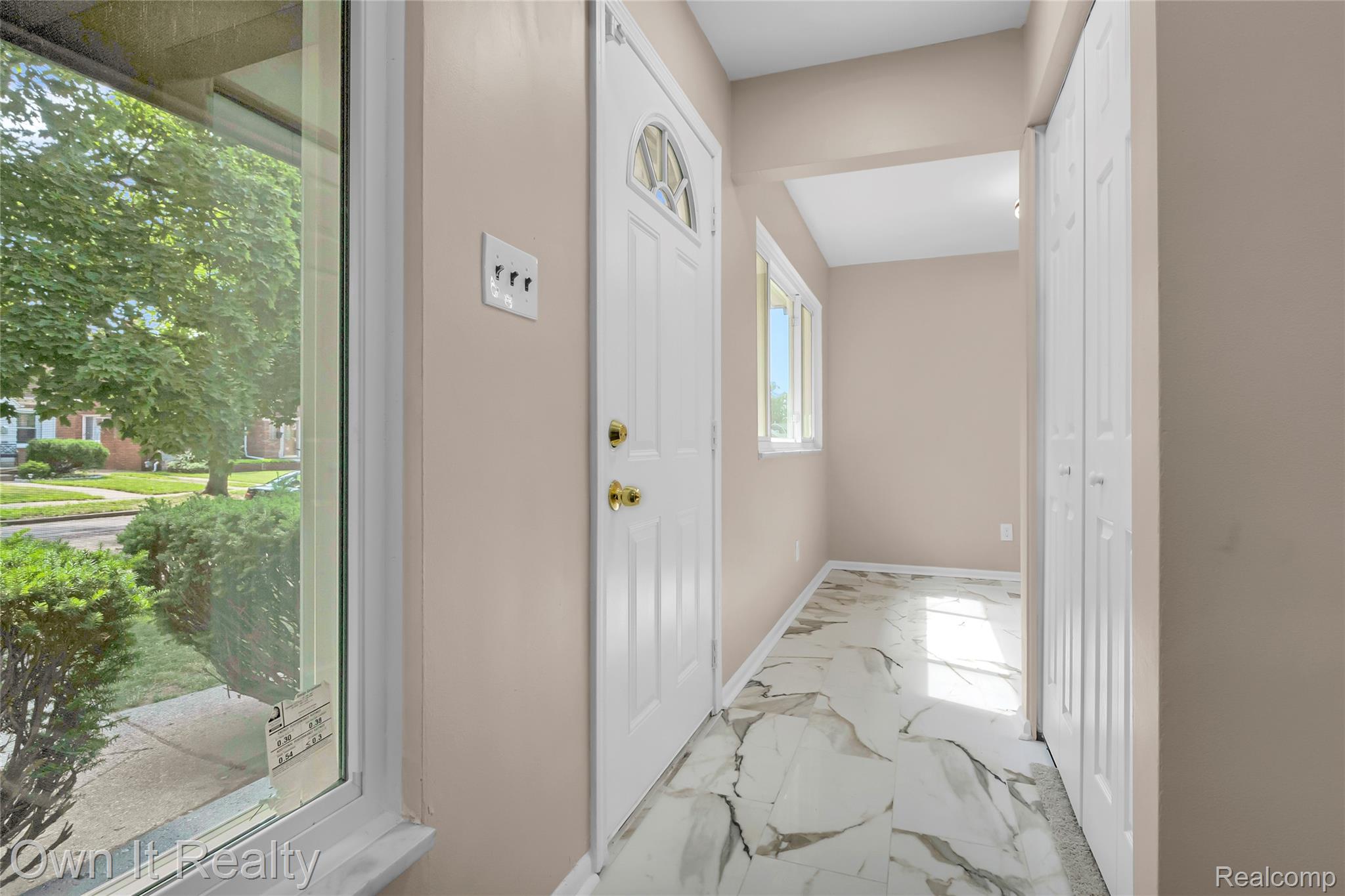 16199 Ferguson Street Property Photo 3