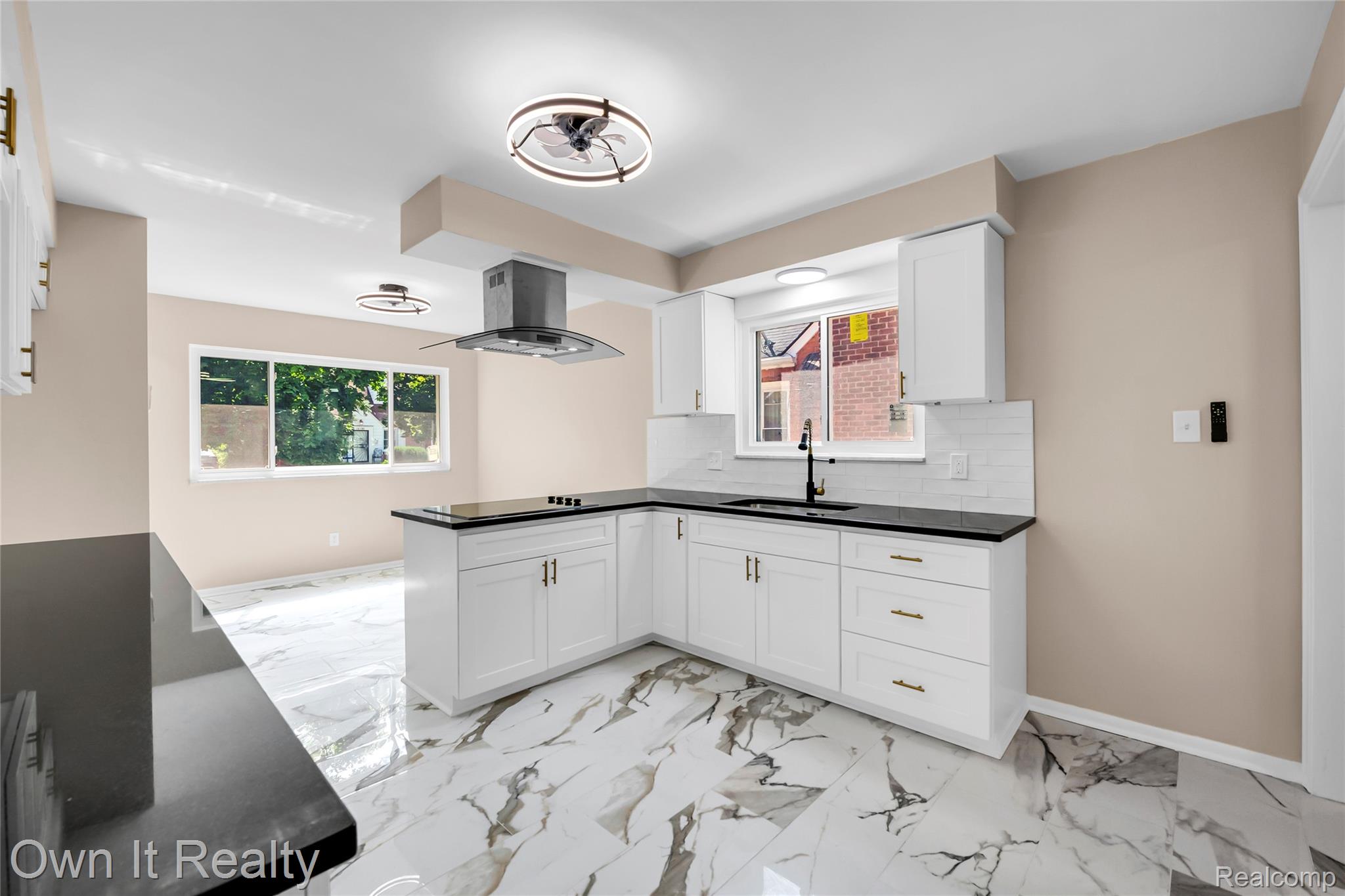 16199 Ferguson Street Property Photo 6