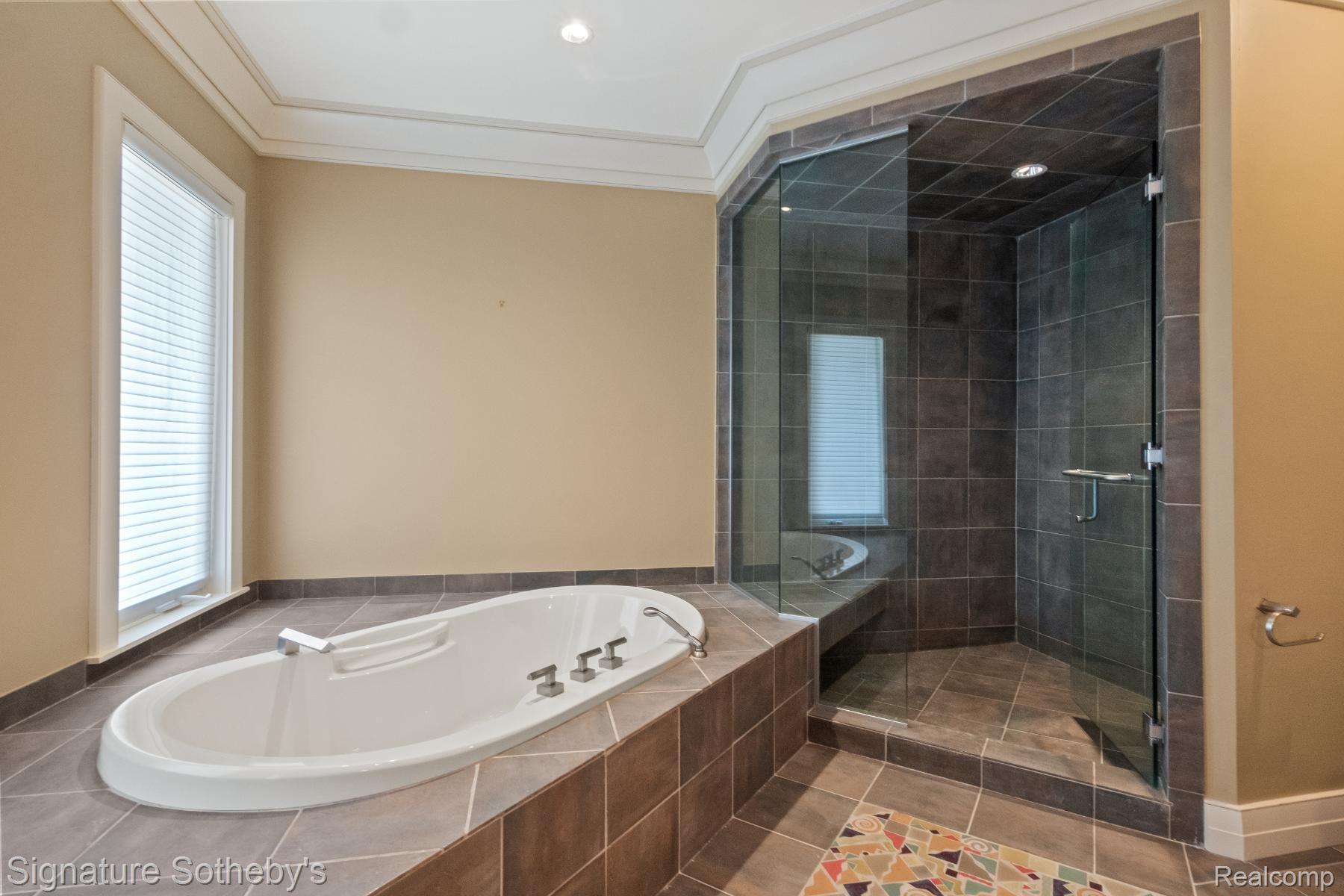 82 Chateaux Du Lac Property Photo 38