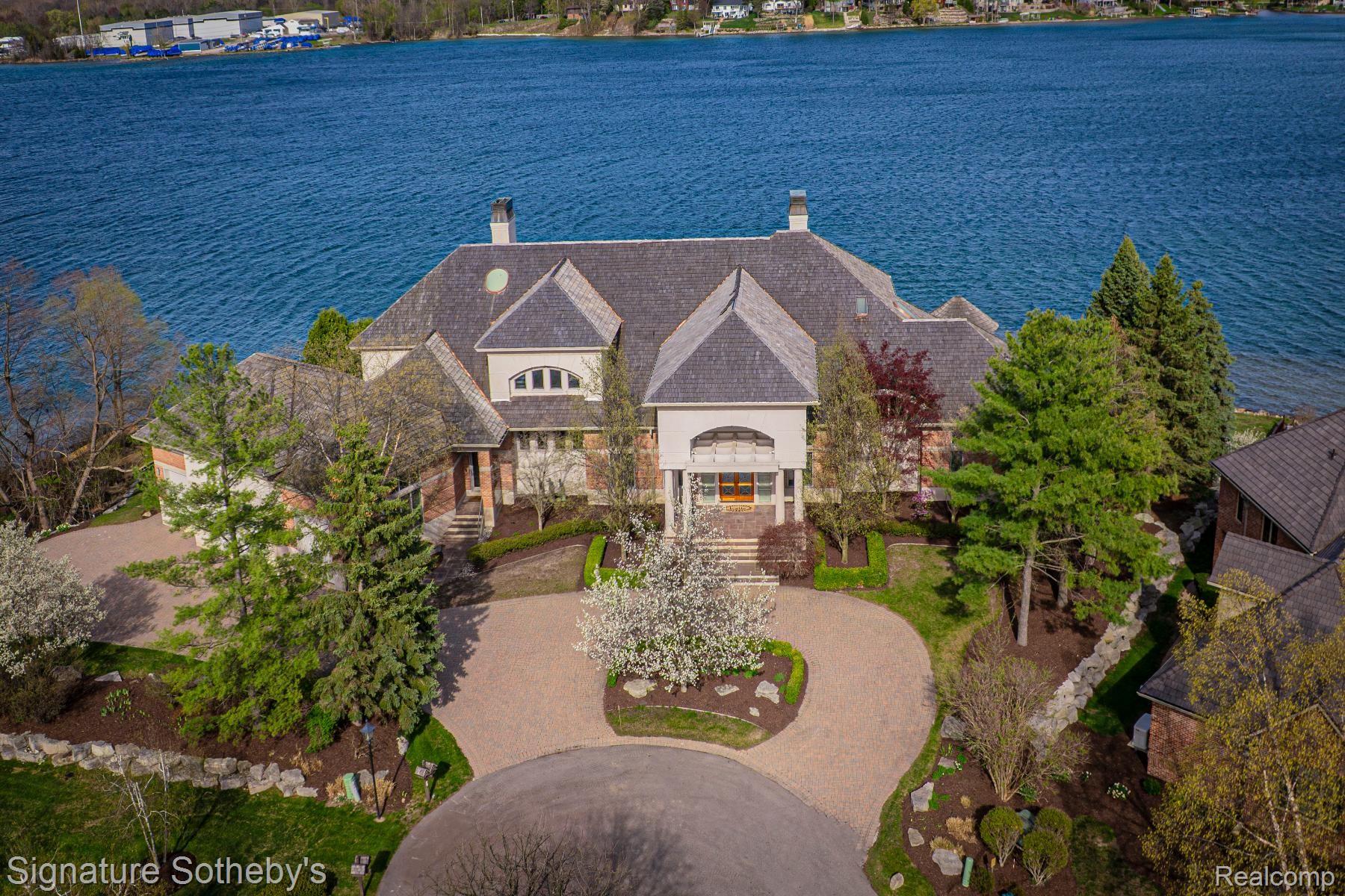 82 Chateaux Du Lac Property Photo 63