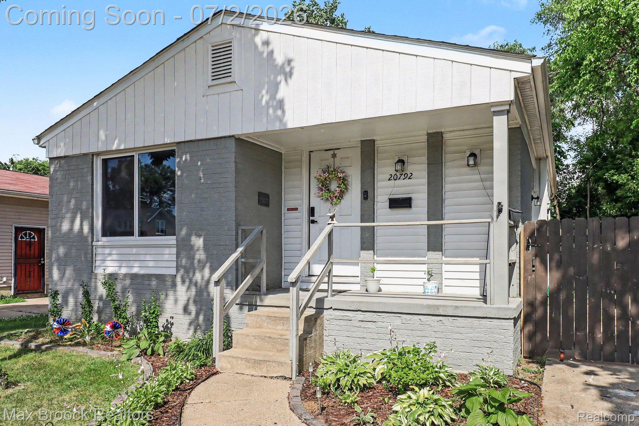 20792 Parkside Boulevard Property Photo 1
