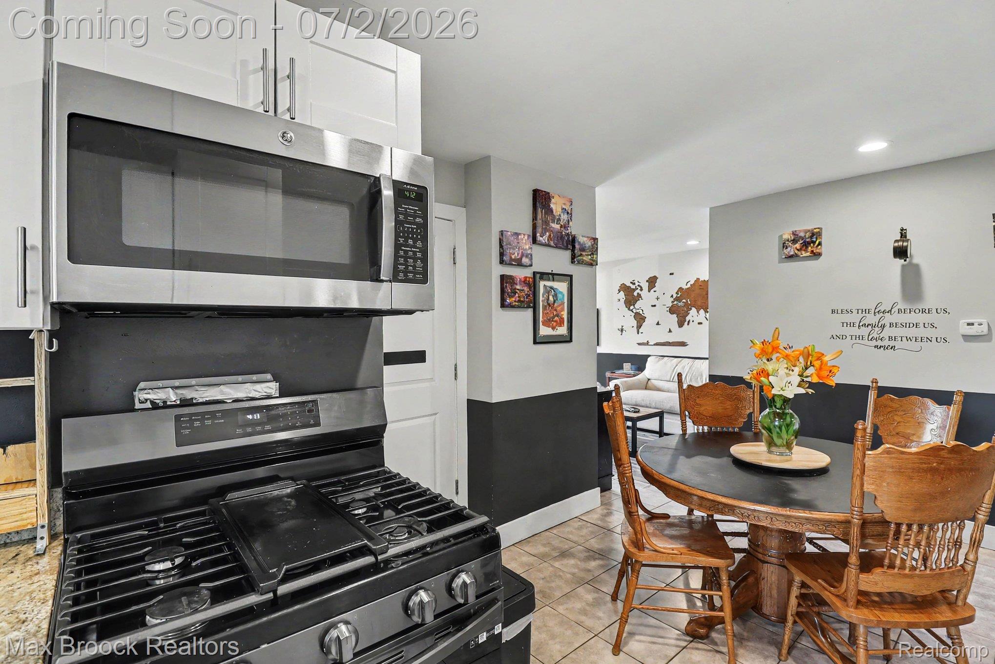 20792 Parkside Boulevard Property Photo 7