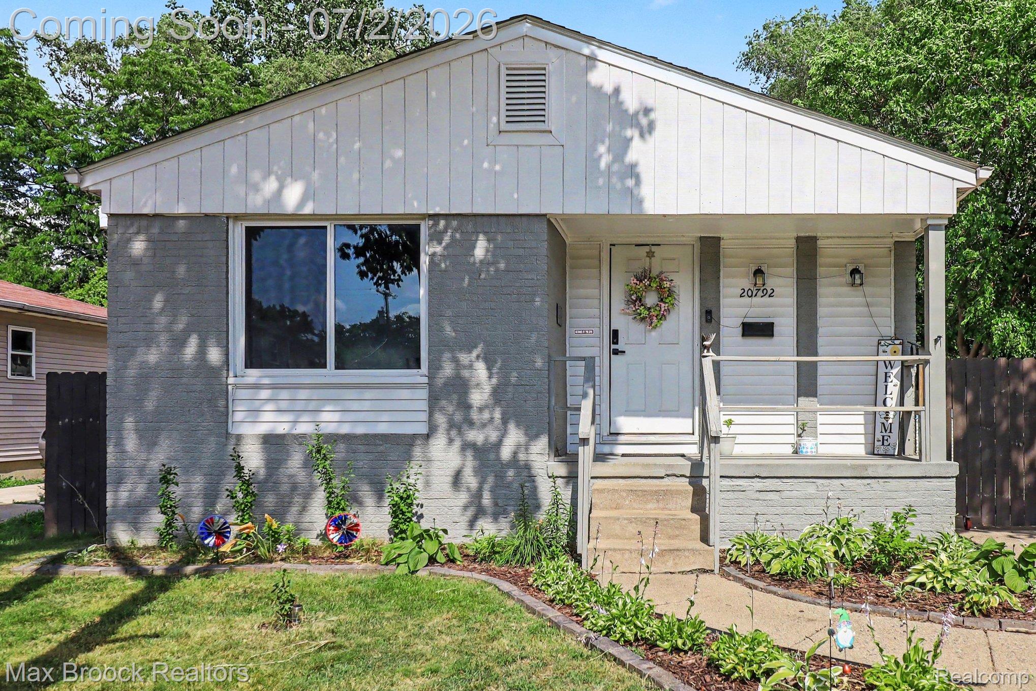 20792 Parkside Boulevard Property Photo 23