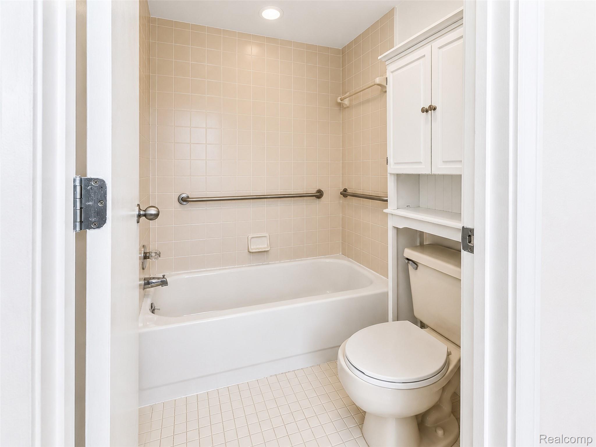 754 Ashley Circle Property Photo 28
