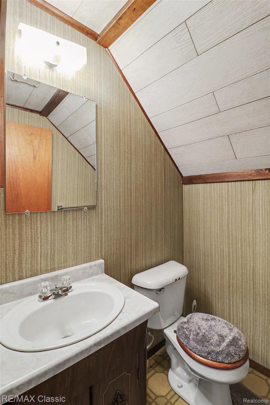 250 E Canyon Drive Property Photo 13