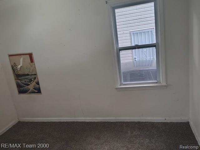 19749 Glastonbury Road Property Photo 13