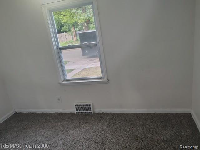 19749 Glastonbury Road Property Photo 14