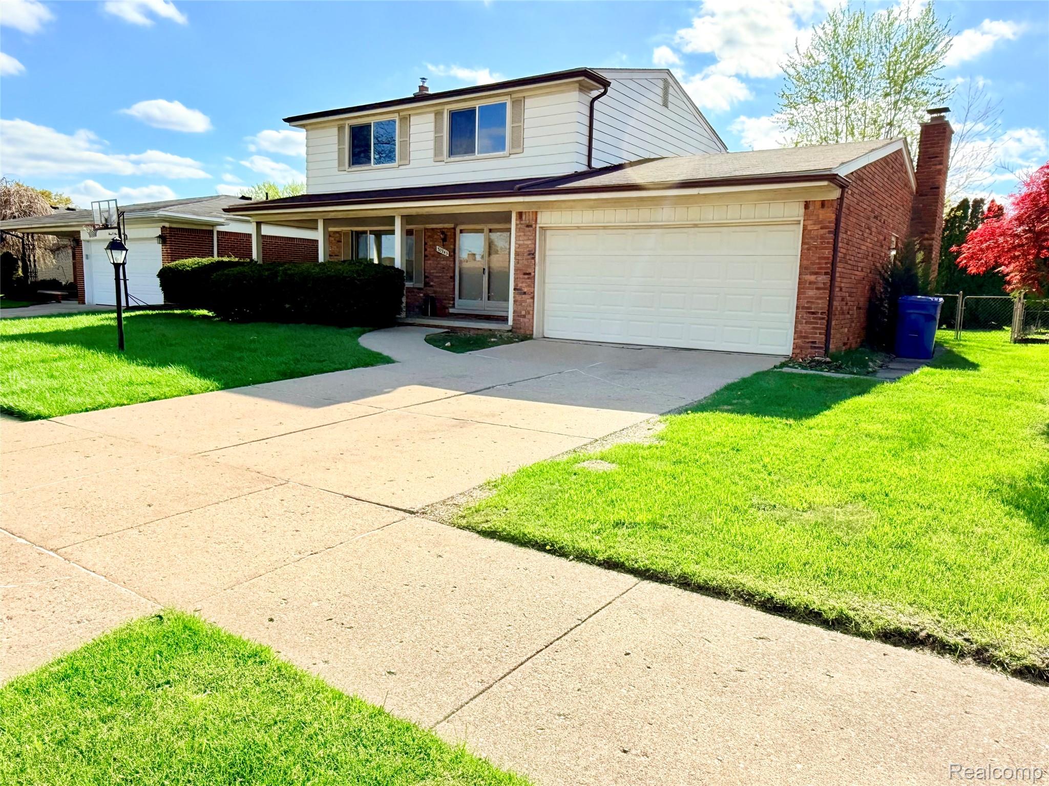 30943 Roselawn Drive Property Photo 1