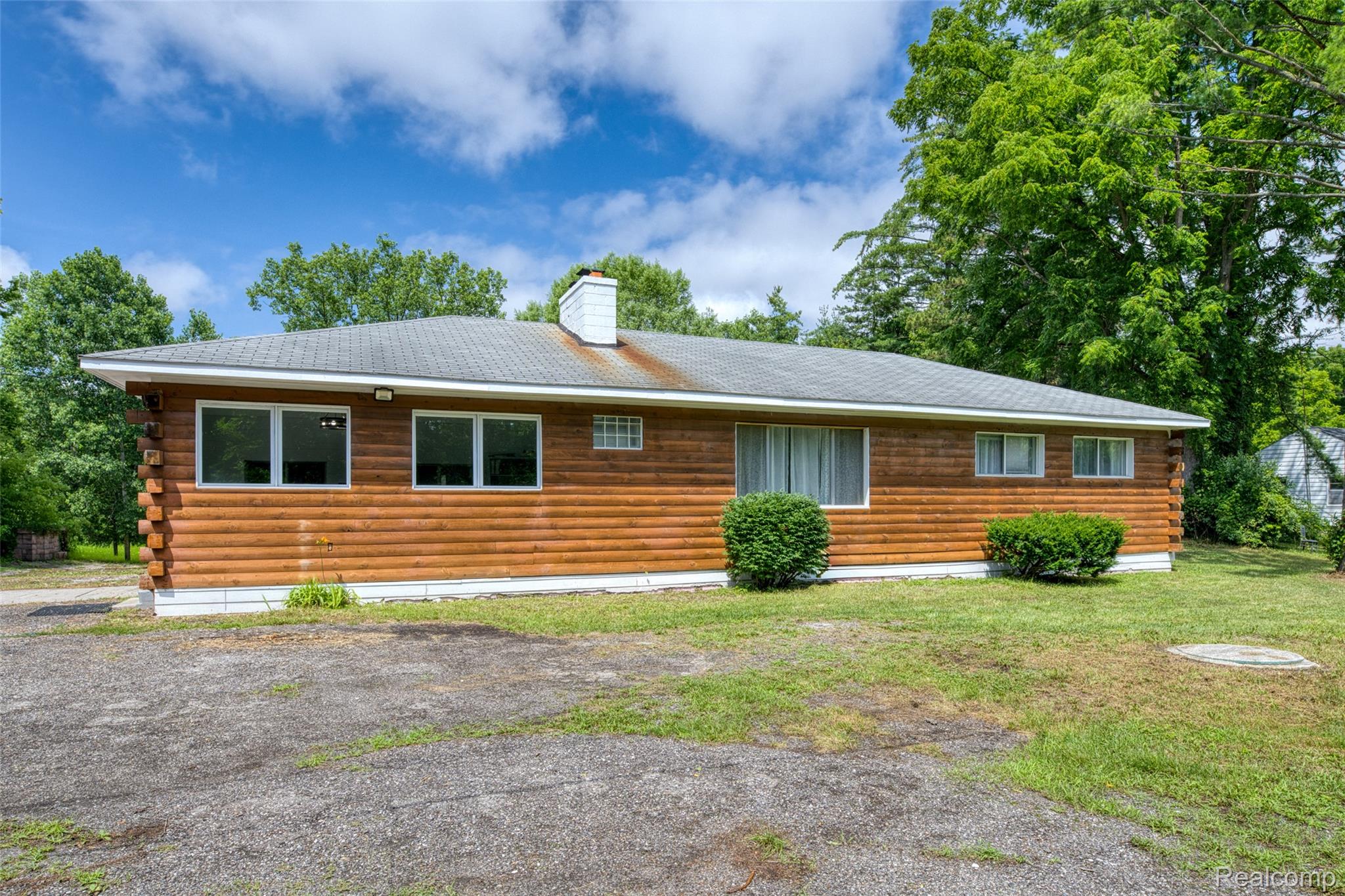 46495 North Avenue Property Photo 5