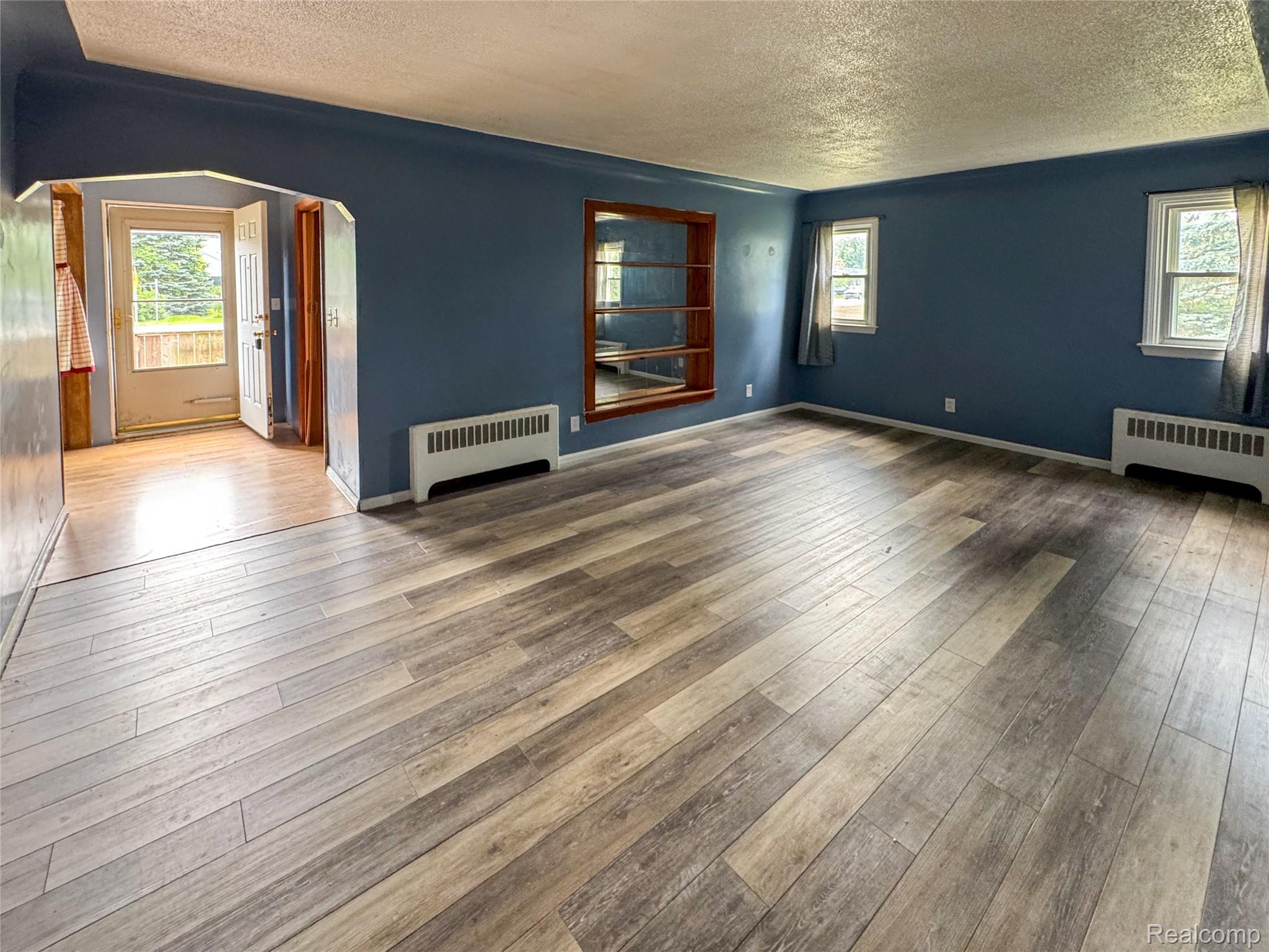 921 Venoy Property Photo 11