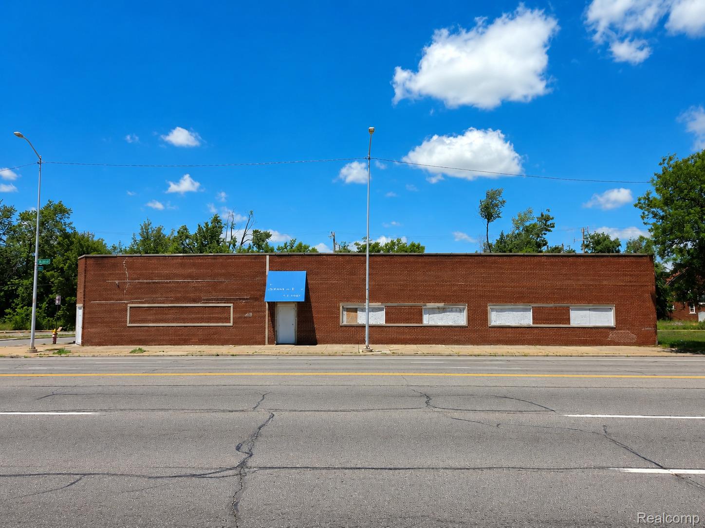13303 Gratiot Avenue Property Photo 1