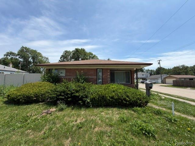 24502 Tuscany Avenue Property Photo 1