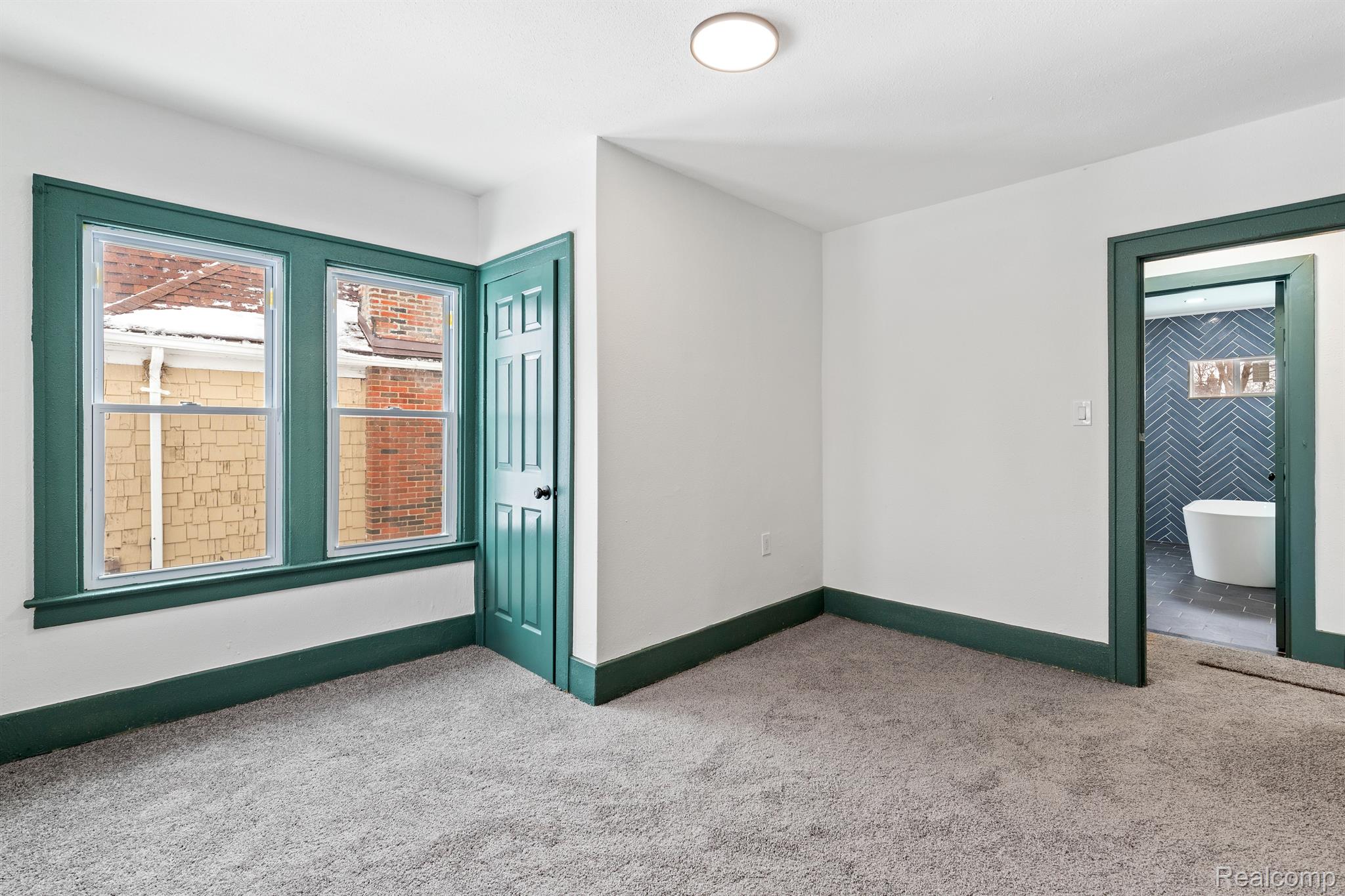 4767 Sturtevant Street Property Photo 23