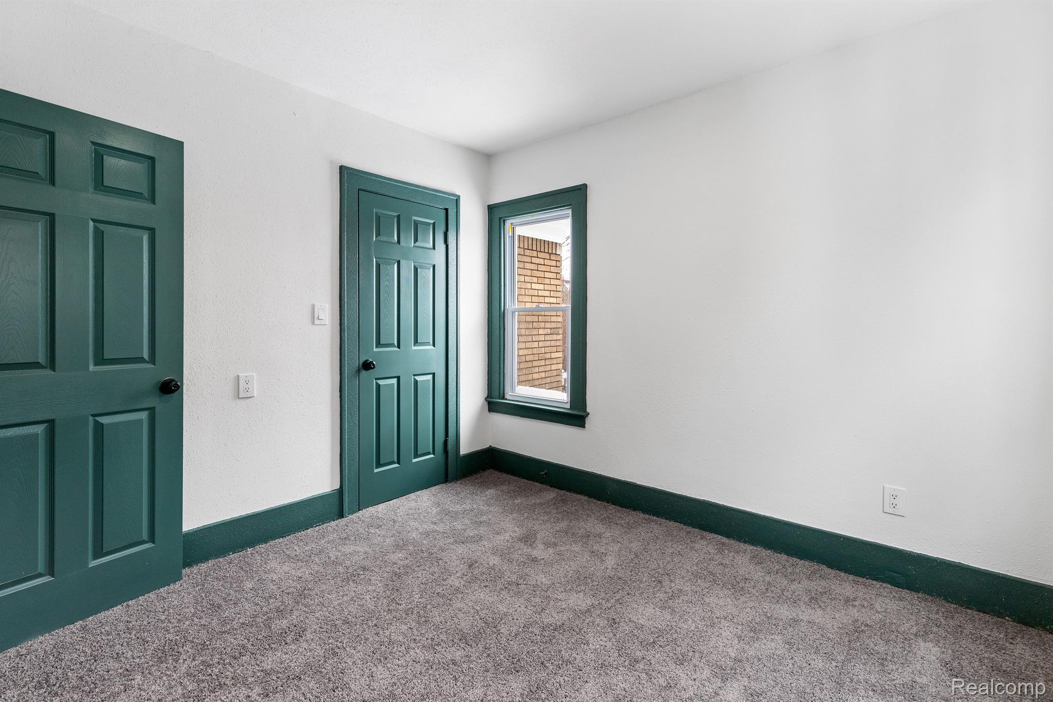 4767 Sturtevant Street Property Photo 26