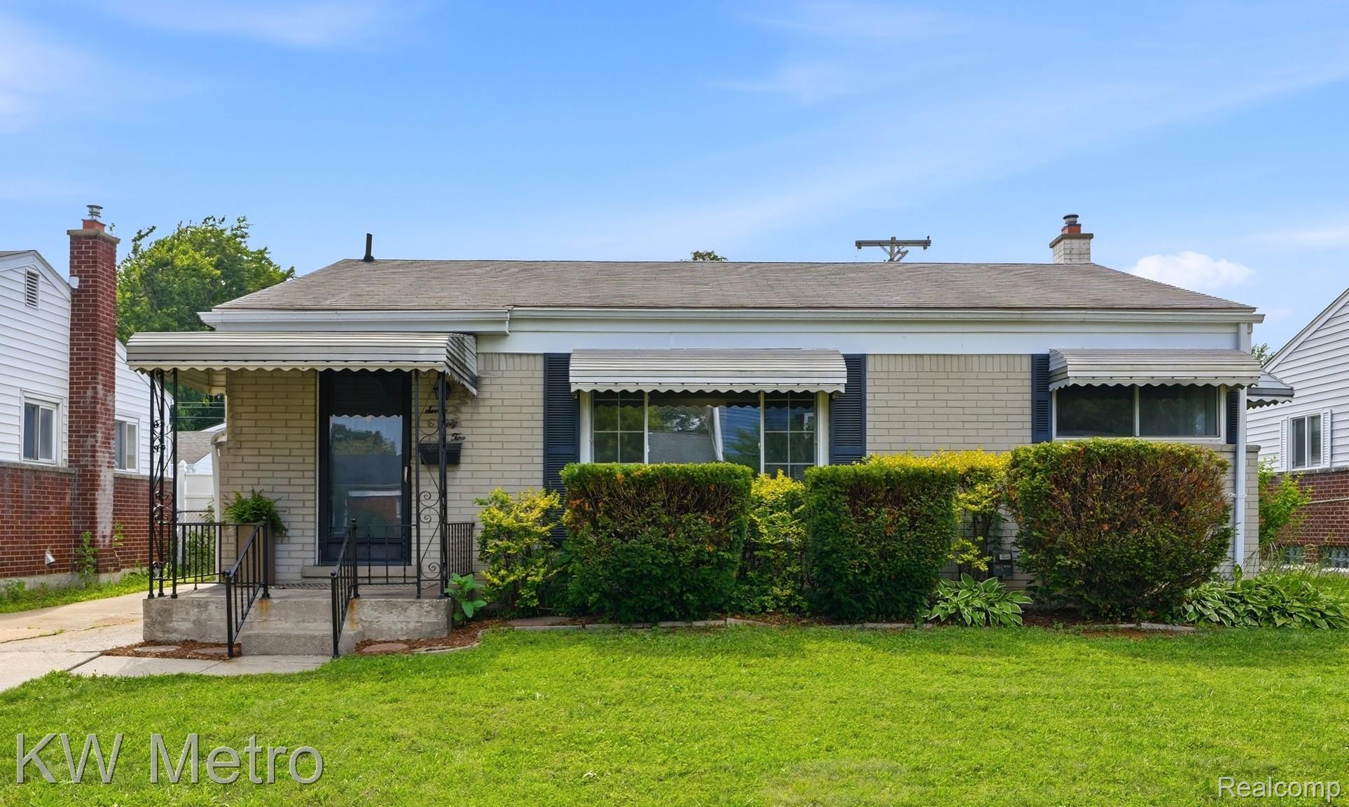732 Hecht Drive Property Photo 1