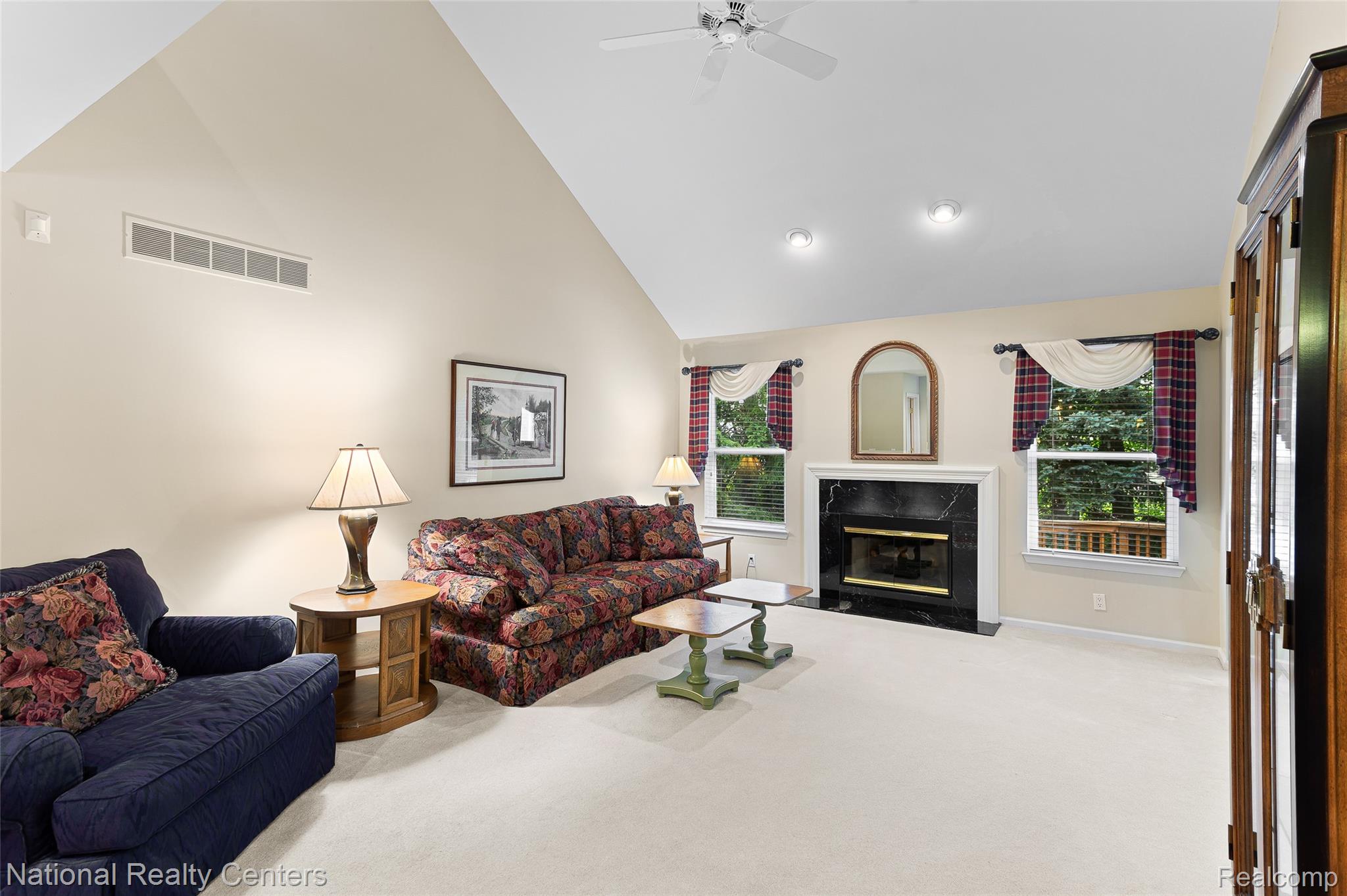 180 Winslow Circle Property Photo 6