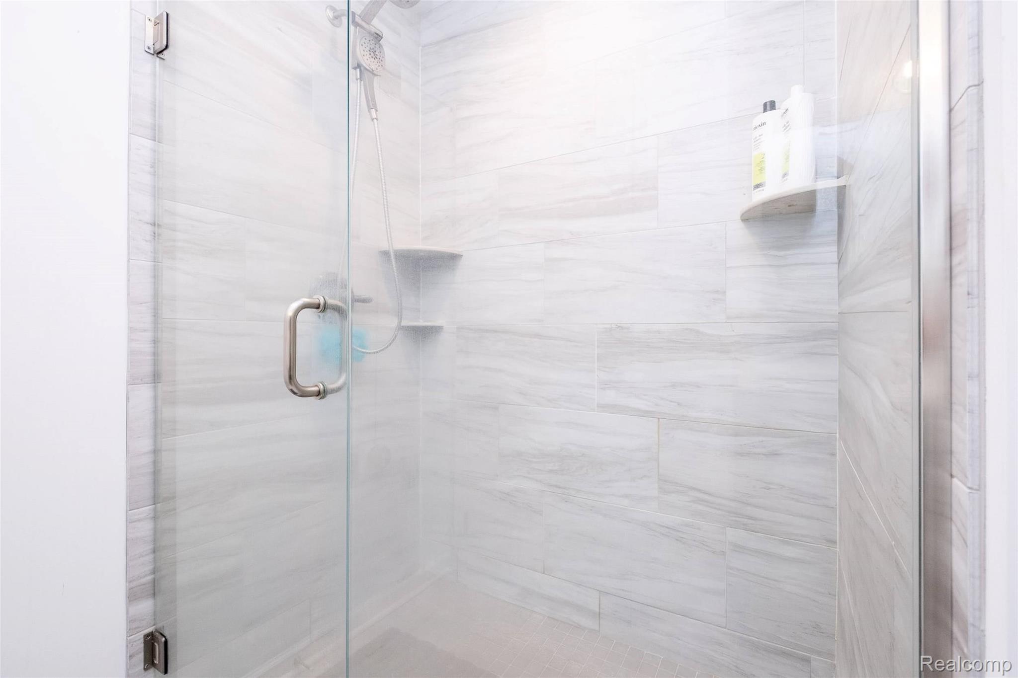 20809 Gidran Drive Property Photo 31