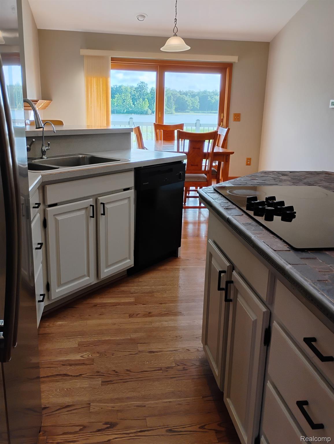 725 S Sashabaw Road Property Photo 10