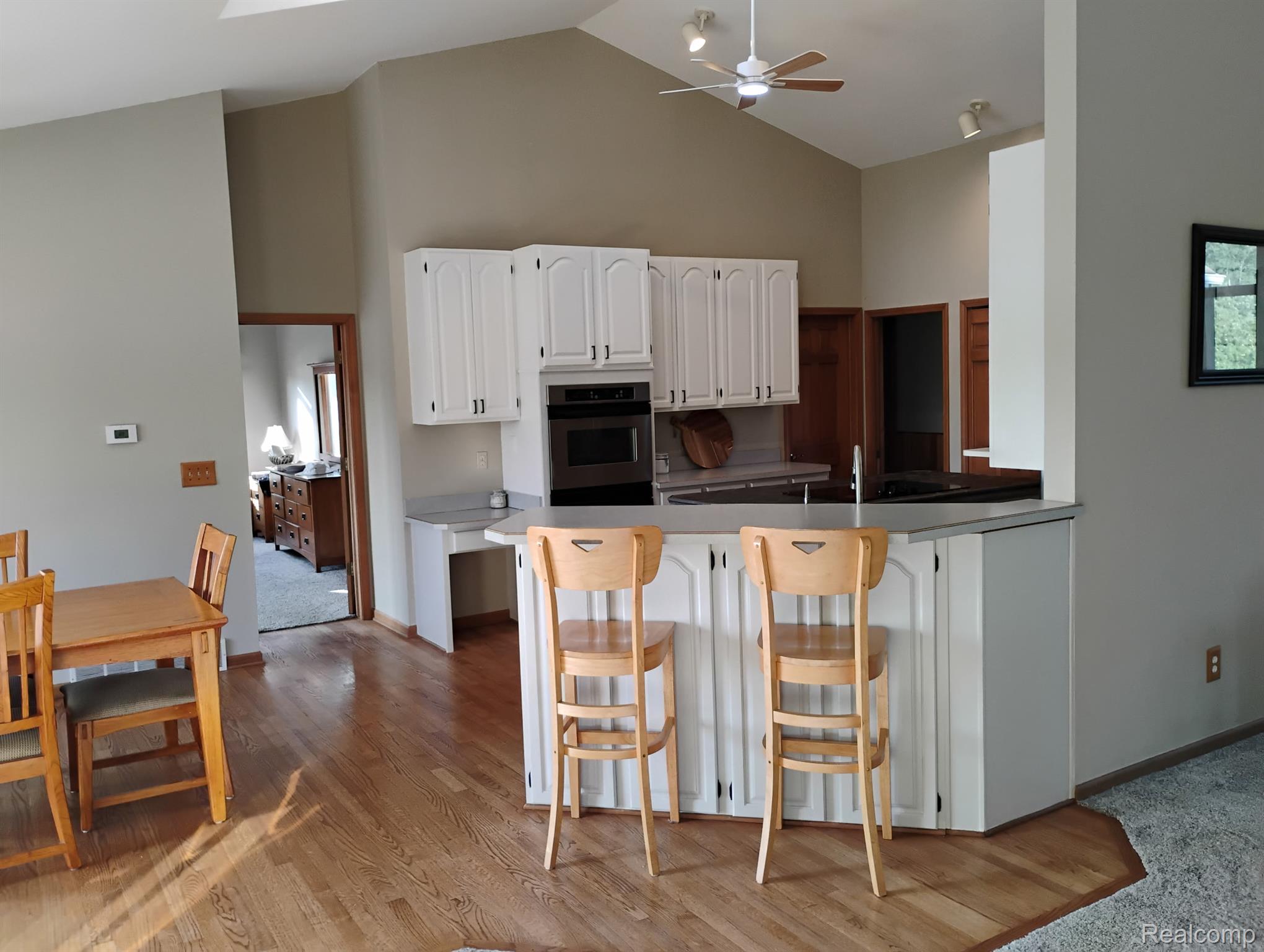 725 S Sashabaw Road Property Photo 11